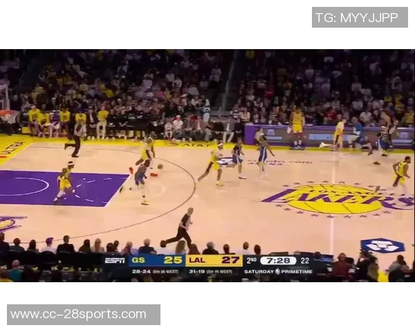 防守策略：限制马刺在肘区和低位的接球机会确保胜利